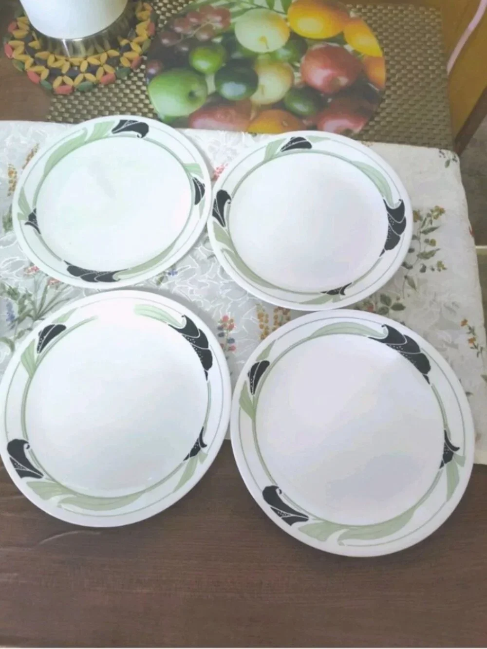 Lot of 6 Vintage Corelle Black Orchid Salad Plates 8 1/2 
